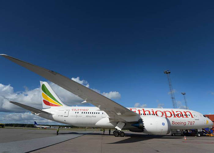 Ethiopian Airlines 787 dreamliner የኢትዮጵያ አየር መንገድ ቦይንግ 787 ድሪምላይነር አውሮፕላን (Foto: STEFAN MATTSSON)
